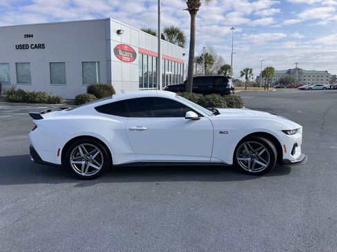 Used 2024 Ford Mustang GT Premium image 6