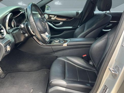 Used 2018 Mercedes-Benz C 300 4MATIC Sedan image 3