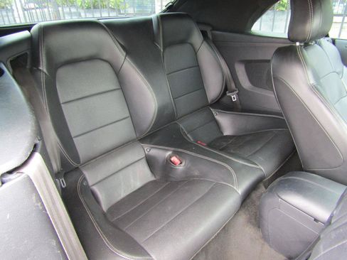 Used 2018 Ford Mustang Premium RWD image 14
