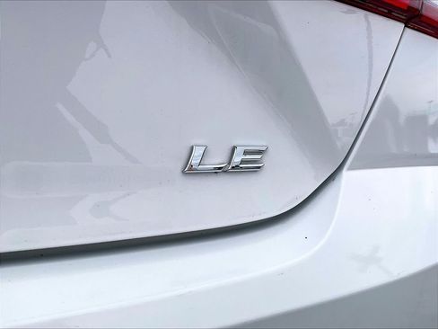 Used 2025 Toyota Camry LE FWD image 27
