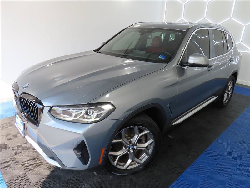 Used 2023 BMW X3 xDrive30i w/ Premium Package AWD/4WD image 4