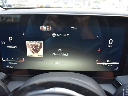 New 2026 Nissan Kicks SR w/ SR Premium Package FWD image 34