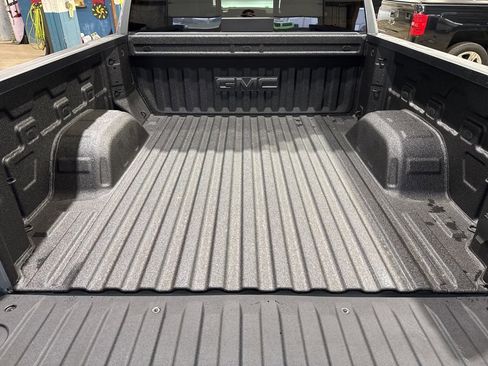 New 2026 GMC Sierra 1500 Elevation image 15