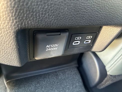 New 2025 Toyota Tacoma Trailhunter image 28