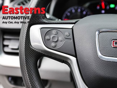 Used 2024 GMC Terrain SLE image 15