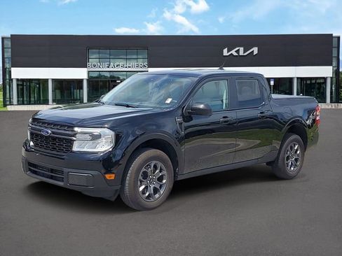 Used 2024 Ford Maverick XLT image 2