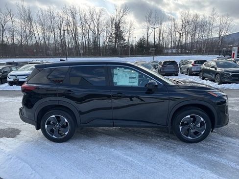 New 2026 Nissan Rogue SV w/ SV Premium Package image 16