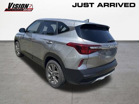 Certified 2023 Kia Seltos LX AWD/4WD image 3
