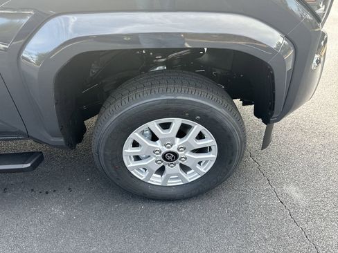 New 2025 Toyota Tacoma SR5 RWD image 10