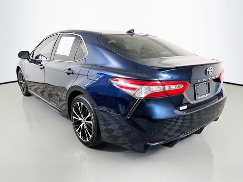 Used 2019 Toyota Camry SE w/ Convenience Package image 8