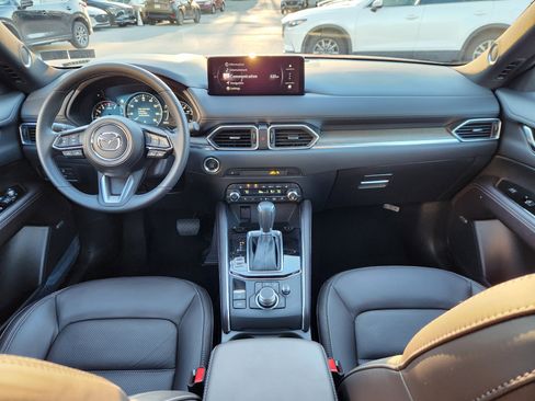 Certified 2025 MAZDA CX-5 Signature image 8