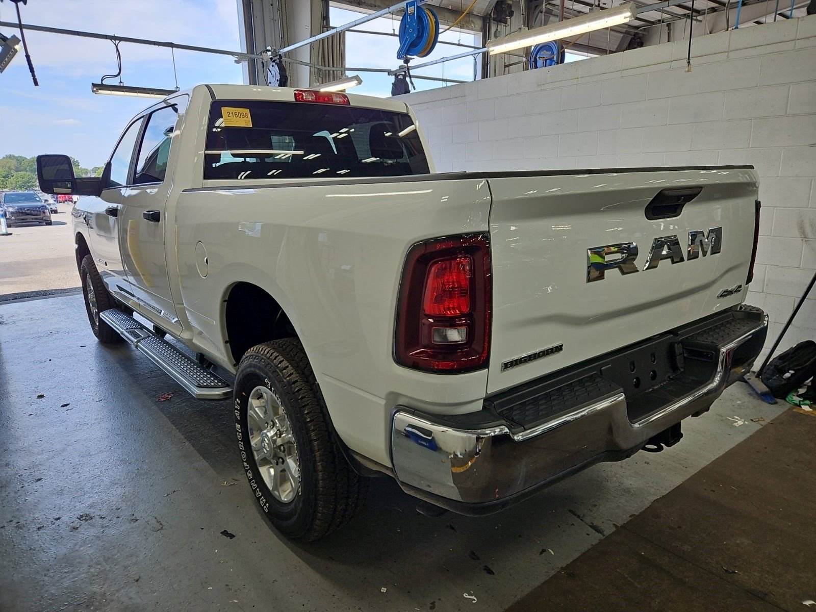 Used 2025 RAM 2500 Big Horn AWD/4WD image 4