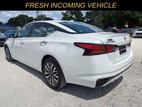 Used 2023 Nissan Altima 2.5 SV image 5