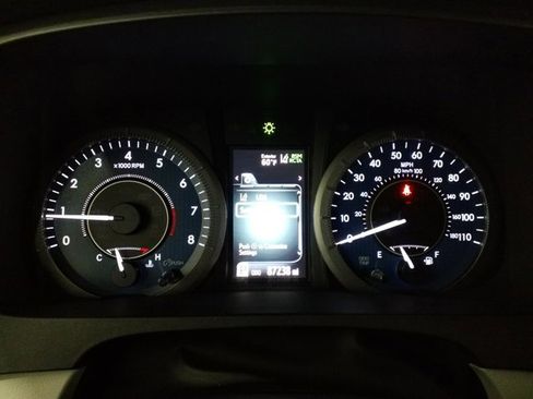 Used 2020 Toyota Sienna XLE image 11