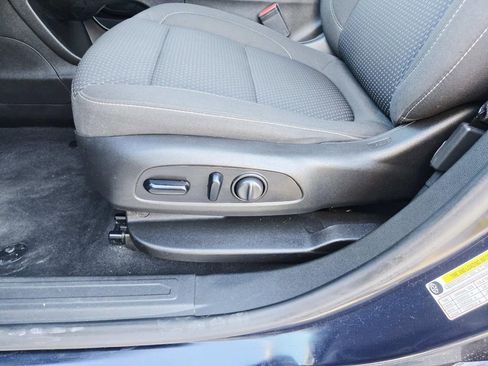 Used 2021 GMC Acadia SLE w/ Driver Convenience Package image 38