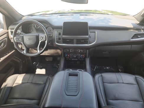 Used 2021 Chevrolet Suburban RST w/ Luxury Package AWD/4WD image 9
