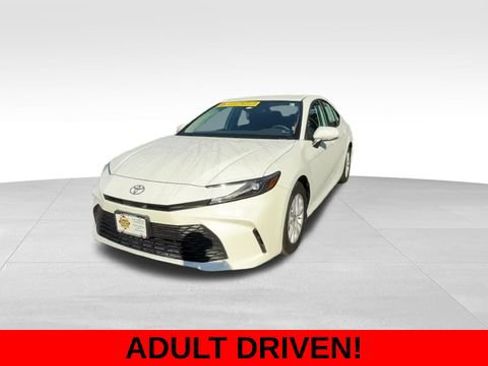 Used 2026 Toyota Camry LE FWD image 2