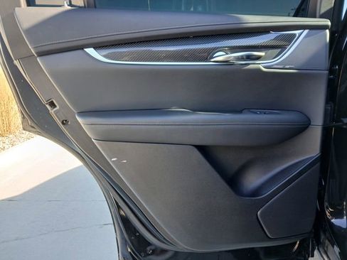 Certified 2024 Cadillac XT6 Sport w/ Technology Package image 17