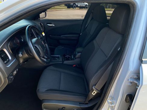 Used 2022 Dodge Charger SXT w/ Blacktop Package RWD image 11