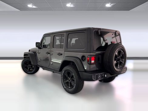 Used 2022 Jeep Wrangler Unlimited Sport AWD/4WD image 3