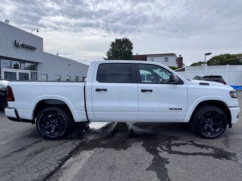 New 2026 RAM 1500 Big Horn AWD/4WD image 9