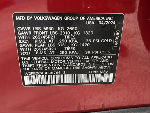 Used 2024 Volkswagen Atlas SEL Premium R-Line AWD/4WD image 29