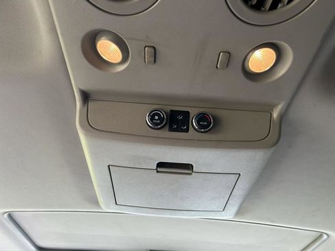 Used 2013 Nissan Armada Platinum image 17