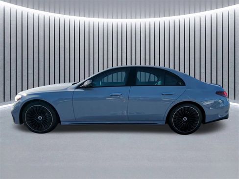 Used 2025 Mercedes-Benz E 350 4MATIC Sedan image 8