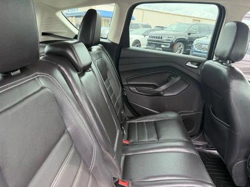 Used 2018 Ford C-MAX Titanium FWD image 35