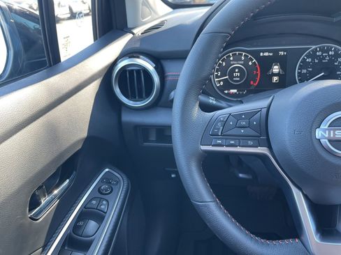 New 2025 Nissan Versa SR image 30