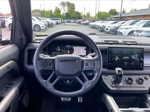 Used 2025 Land Rover Defender 110 AWD/4WD image 8
