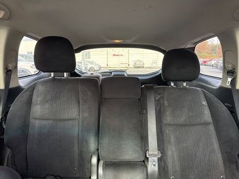 Used 2016 Nissan Pathfinder SV image 19