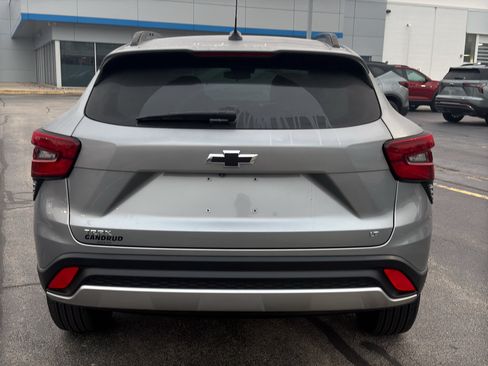 Certified 2024 Chevrolet Trax LT w/ Driver Confidence Package FWD image 7