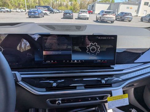 New 2027 BMW X7 xDrive40i AWD/4WD image 12