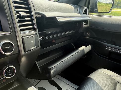 Used 2021 Ford Expedition XLT AWD/4WD image 37