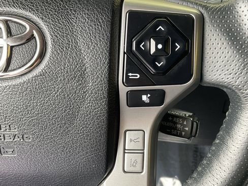 Used 2022 Toyota 4Runner TRD Sport image 31