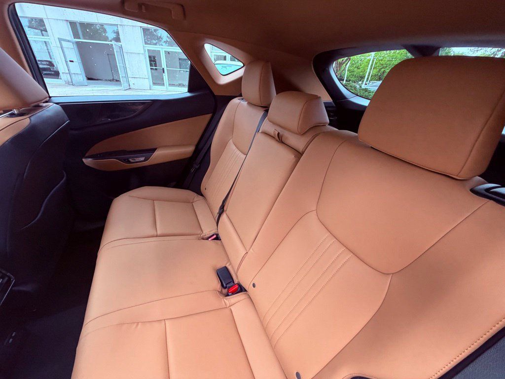 Certified 2022 Lexus NX 350h AWD image 17