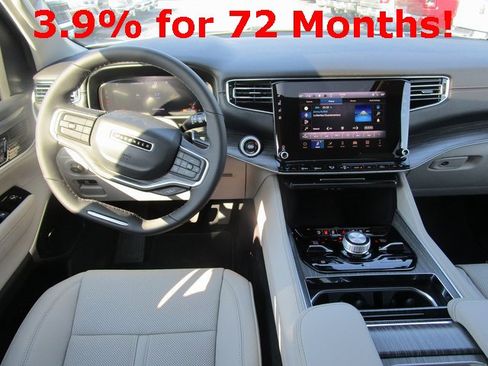 New 2024 Jeep Wagoneer Series II w/ Premium Group I image 27