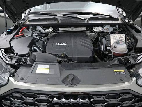 Used 2023 Audi Q5 2.0T Premium Plus w/ Premium Plus Package AWD/4WD image 37
