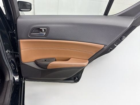 Used 2020 Acura ILX w/ Premium Package image 25