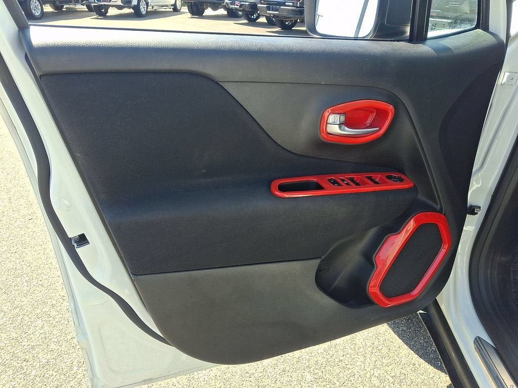 Used 2021 Jeep Renegade Sport w/ Sport Appearance Group AWD/4WD image 12