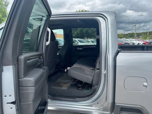 Used 2024 Chevrolet Silverado 2500 LT AWD/4WD image 10