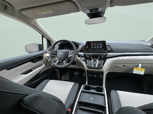 Certified 2026 Honda Odyssey Elite image 27