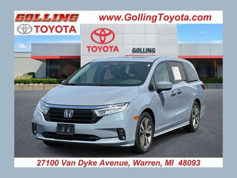 Used 2023 Honda Odyssey Touring image 1
