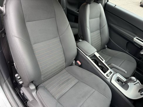 Used 2012 Volvo C30 FWD image 9
