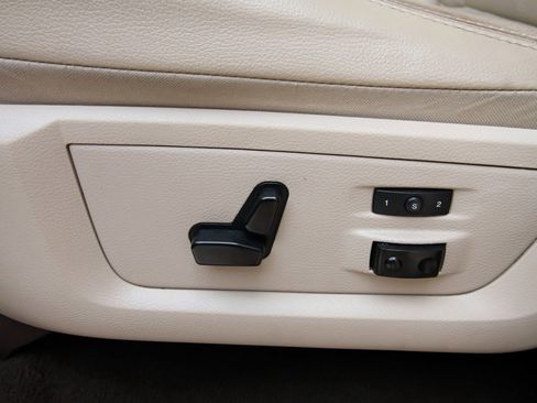 Used 2018 RAM 3500 Laramie image 25