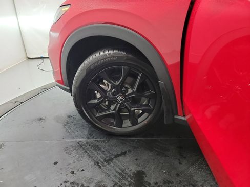 Certified 2025 Honda HR-V Sport image 29