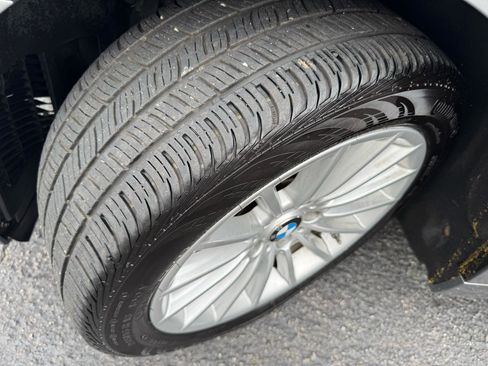 Used 2013 BMW 535i xDrive Sedan AWD/4WD image 30