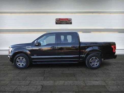 Used 2017 Ford F150 XLT w/ Equipment Group 302A Luxury RWD image 4