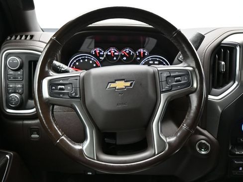 Used 2021 Chevrolet Silverado 1500 LTZ w/ LTZ Convenience Package II AWD/4WD image 15